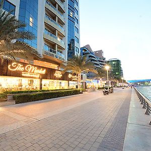 Premier One-Bedroom Beach Apartment
